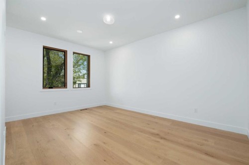 517 28 Avenue Nw, Calgary, AB - Indoor Photo Showing Other Room