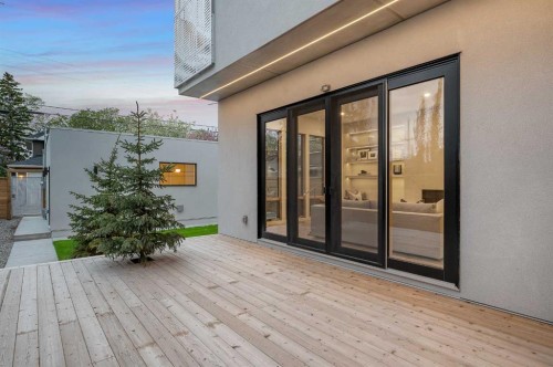 517 28 Avenue Nw, Calgary, AB - Outdoor With Deck Patio Veranda With Exterior