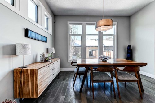 100 Burma Star Road Sw, Calgary, AB - Indoor Photo Showing Other Room