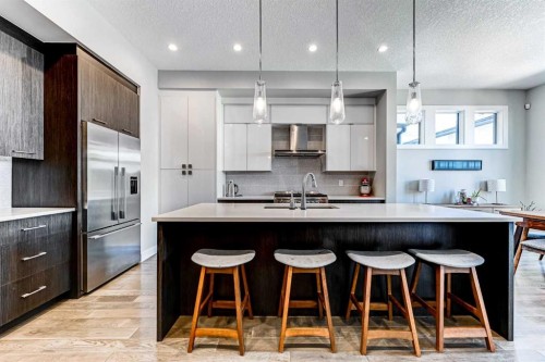 100 Burma Star Road Sw, Calgary, AB - Indoor Photo Showing Kitchen With Upgraded Kitchen