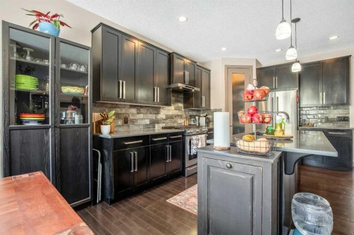 77 Elgin Meadows Manor Se, Calgary, AB - Indoor Photo Showing Kitchen With Upgraded Kitchen