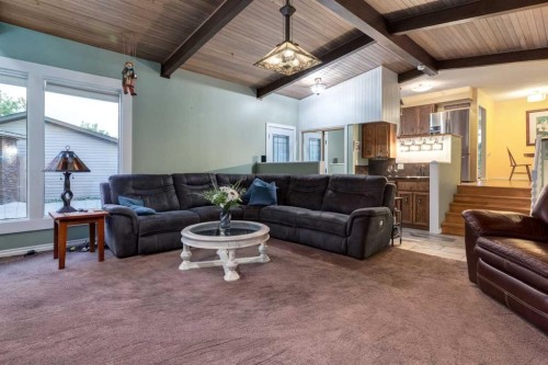 220 Oakridge Place Sw, Calgary, AB 
