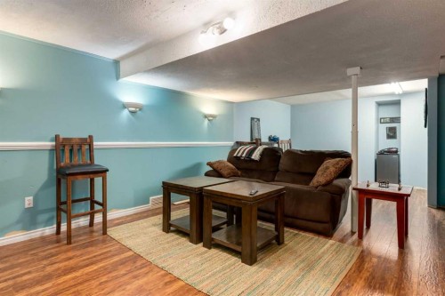 220 Oakridge Place Sw, Calgary, AB 