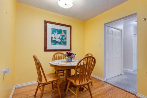 220 Oakridge Place Sw, Calgary, AB 