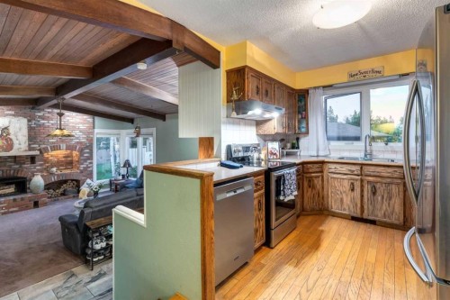 220 Oakridge Place Sw, Calgary, AB 