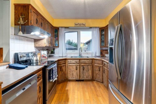 220 Oakridge Place Sw, Calgary, AB 