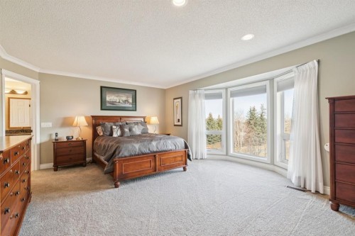 163 Edgebrook Close Nw, Calgary, AB - Indoor Photo Showing Bedroom