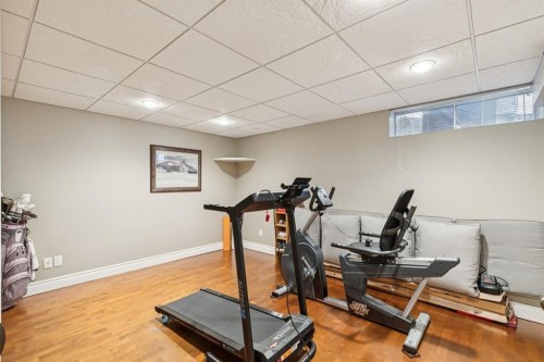 163 Edgebrook Close Nw, Calgary, AB - Indoor Photo Showing Gym Room
