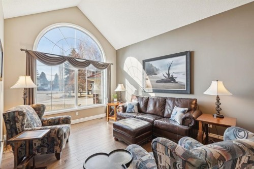 163 Edgebrook Close Nw, Calgary, AB - Indoor Photo Showing Living Room