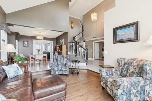 163 Edgebrook Close Nw, Calgary, AB - Indoor Photo Showing Living Room