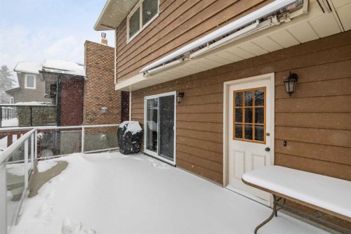 124 Strathbury Circle Sw, Calgary, AB - Outdoor With Exterior