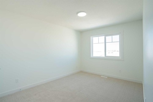 212 Lakewood Crescent, Strathmore, AB - Indoor Photo Showing Other Room