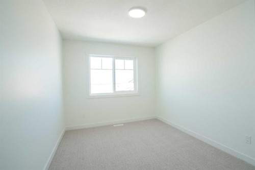 212 Lakewood Crescent, Strathmore, AB - Indoor Photo Showing Other Room