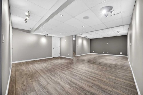 378 Panamount Drive Nw, Calgary, AB - Indoor Photo Showing Other Room