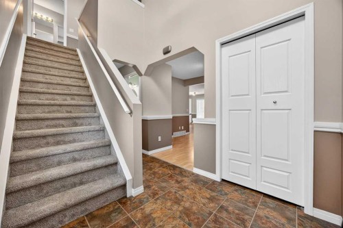 378 Panamount Drive Nw, Calgary, AB - Indoor Photo Showing Other Room