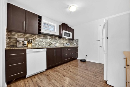 91 Hawkley Valley Road Nw, Calgary, AB - Indoor Photo Showing Kitchen