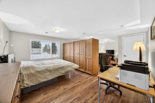 91 Hawkley Valley Road Nw, Calgary, AB - Indoor Photo Showing Bedroom