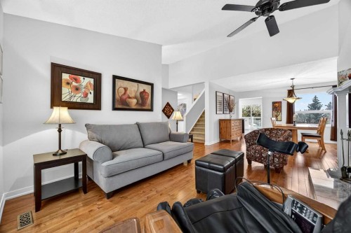 91 Hawkley Valley Road Nw, Calgary, AB - Indoor Photo Showing Living Room