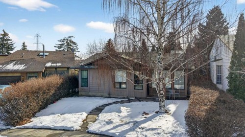 100 Strathcona Close Sw, Calgary, AB - Outdoor