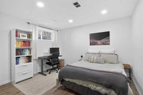 61 Auburn Meadows View Se, Calgary, AB - Indoor Photo Showing Bedroom