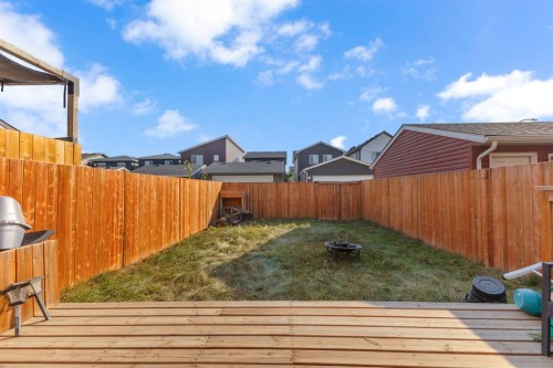 117 Howse Lane Ne, Calgary, AB - Outdoor