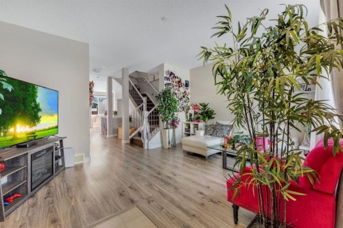 117 Howse Lane Ne, Calgary, AB - Indoor