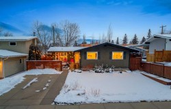2935 Lindsay Drive SW Calgary, AB T3E 6A9