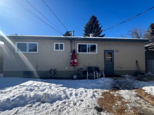 1258 Mardale Drive Ne, Calgary, AB - Outdoor