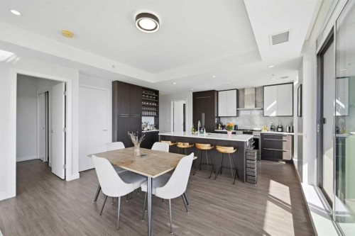 1007-930 16 Avenue Sw, Calgary, AB - Indoor Photo Showing Dining Room