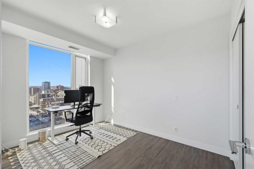 1007-930 16 Avenue Sw, Calgary, AB - Indoor Photo Showing Office