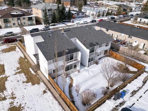 5-4328 75 Street NW Calgary, AB T3B 2M8