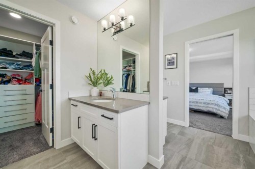 32 Magnolia Heath Se, Calgary, AB - Indoor