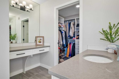32 Magnolia Heath Se, Calgary, AB - Indoor