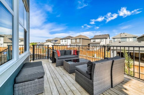 32 Magnolia Heath Se, Calgary, AB - Outdoor With Deck Patio Veranda With Exterior