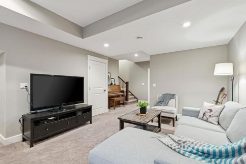 4804 21 Avenue Nw, Calgary, AB - Indoor