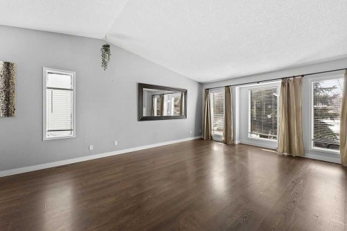 240 Riverbrook Way Se, Calgary, AB - Indoor