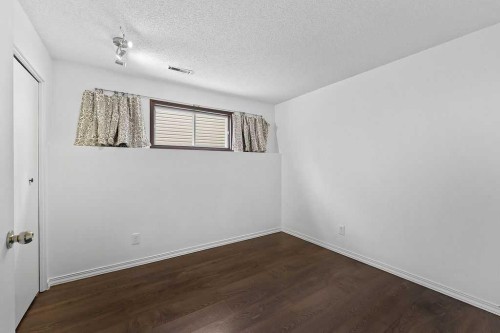 240 Riverbrook Way Se, Calgary, AB - Indoor Photo Showing Other Room