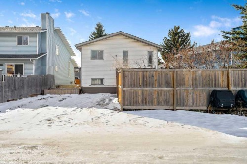 240 Riverbrook Way Se, Calgary, AB - Outdoor