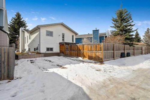 240 Riverbrook Way Se, Calgary, AB - Outdoor
