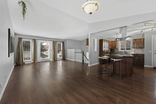 240 Riverbrook Way Se, Calgary, AB - Indoor