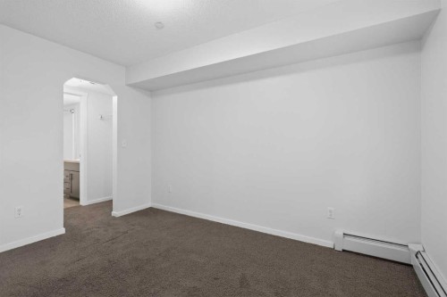 2208-279 Copperpond Common Se, Calgary, AB - Indoor Photo Showing Other Room
