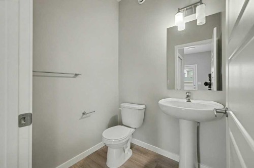 228 Walgrove Way Se, Calgary, AB - Indoor Photo Showing Bathroom