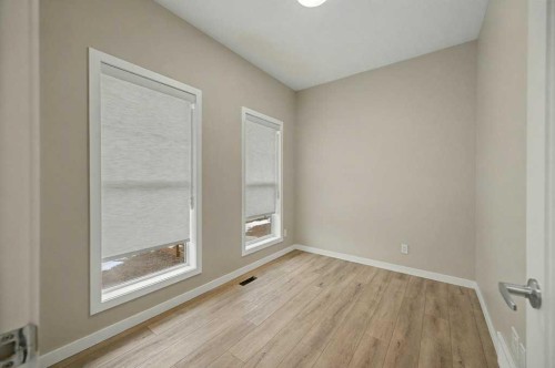 228 Walgrove Way Se, Calgary, AB - Indoor Photo Showing Other Room