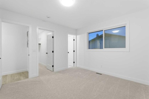 4904 Valiant Drive Nw, Calgary, AB - Indoor Photo Showing Other Room