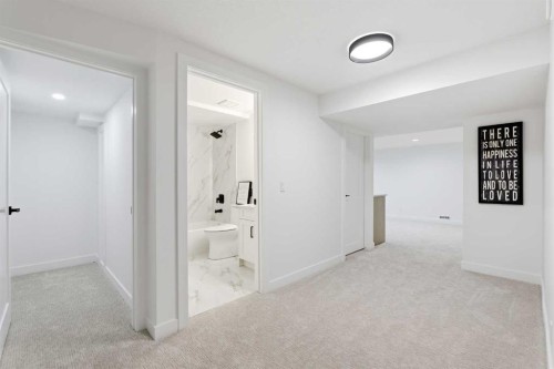 4904 Valiant Drive Nw, Calgary, AB - Indoor Photo Showing Other Room