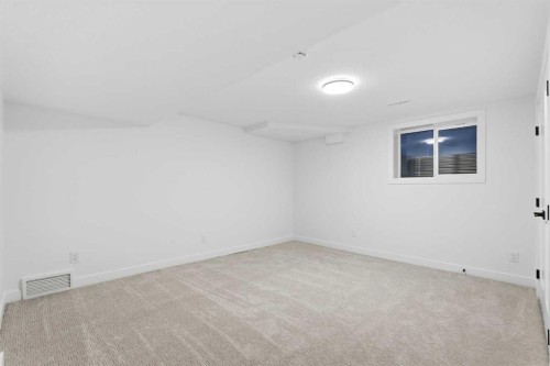 4904 Valiant Drive Nw, Calgary, AB - Indoor Photo Showing Other Room