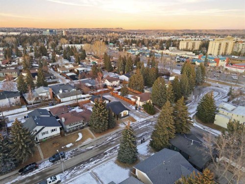 4904 Valiant Drive Nw, Calgary, AB - Outdoor With View