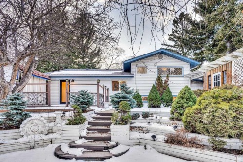 64 Hartford Road Nw, Calgary, AB - Outdoor