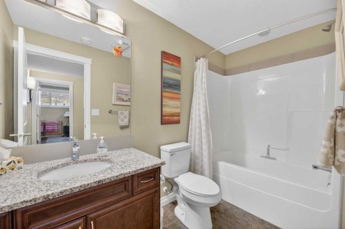 14 Violet Close, Olds, AB - Indoor Photo Showing Bathroom