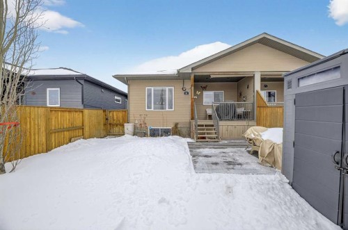 14 Violet Close, Olds, AB - Outdoor
